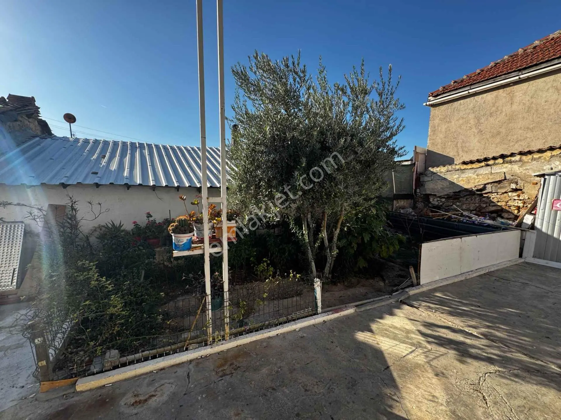 Menemen Kazımpaşa Mah 268m2 Arsa Payı Olan Müstakıl Satılık Daıre — fotoğraf 11