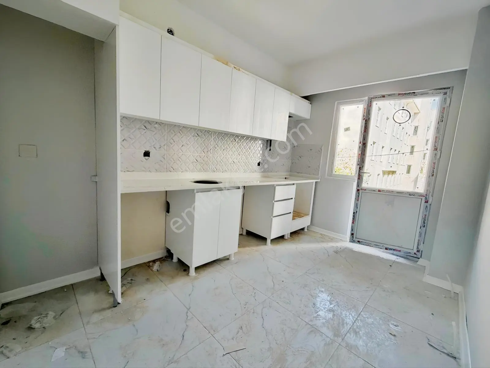 Metinyapıdan Sıfır Kat Seçenekli İskanlı Satılık 2+1 Daire!! — fotoğraf 5