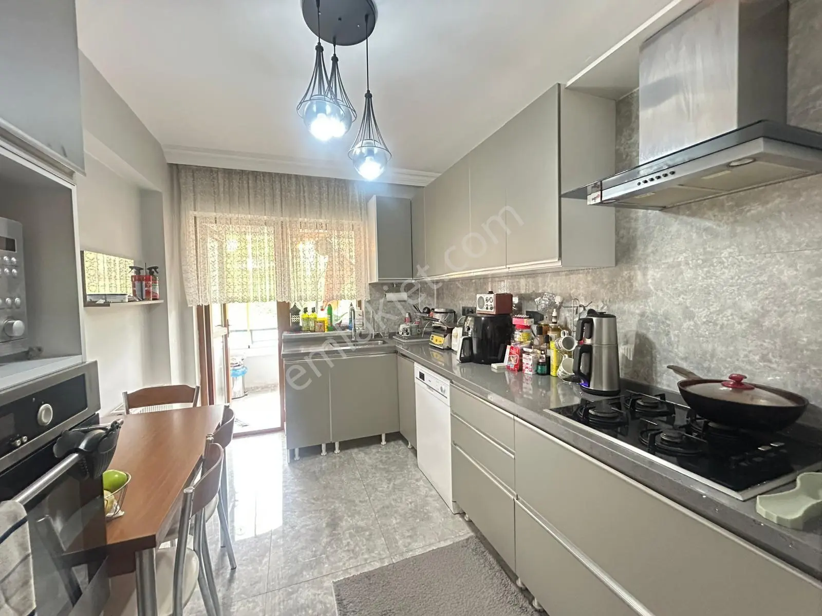 Taner'Den Öveçler Vadisi Manzaralı 3+1 Lüks Yapılı Arakat Güney Batı Cephe
