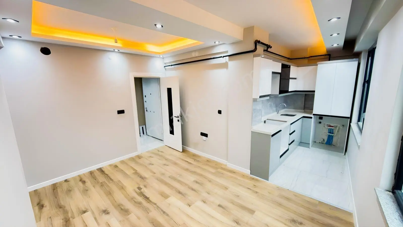 Merkezi Konumda, Çift Cepheli, Asansörlü 55m² Konforlu Daire — fotoğraf 4