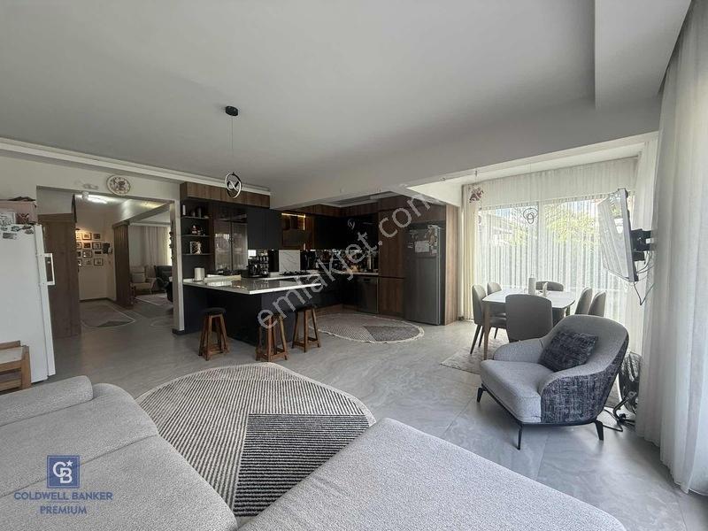 Fırsat Bağlıcada Full Yapılı Merkezde Müstakil İskanlı Villa — fotoğraf 4