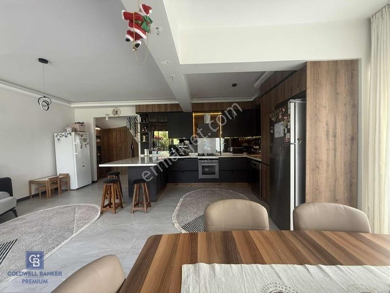 Fırsat Bağlıcada Full Yapılı Merkezde Müstakil İskanlı Villa — fotoğraf 6