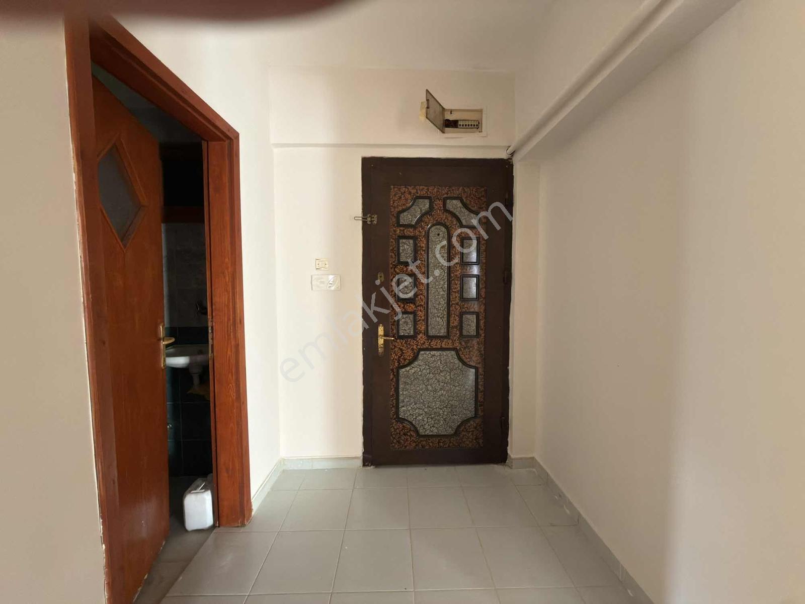 Kuzey'den 3+1 Pursaklar Merkez'de Ara Kat Asansörlü Güney Cephe — fotoğraf 32