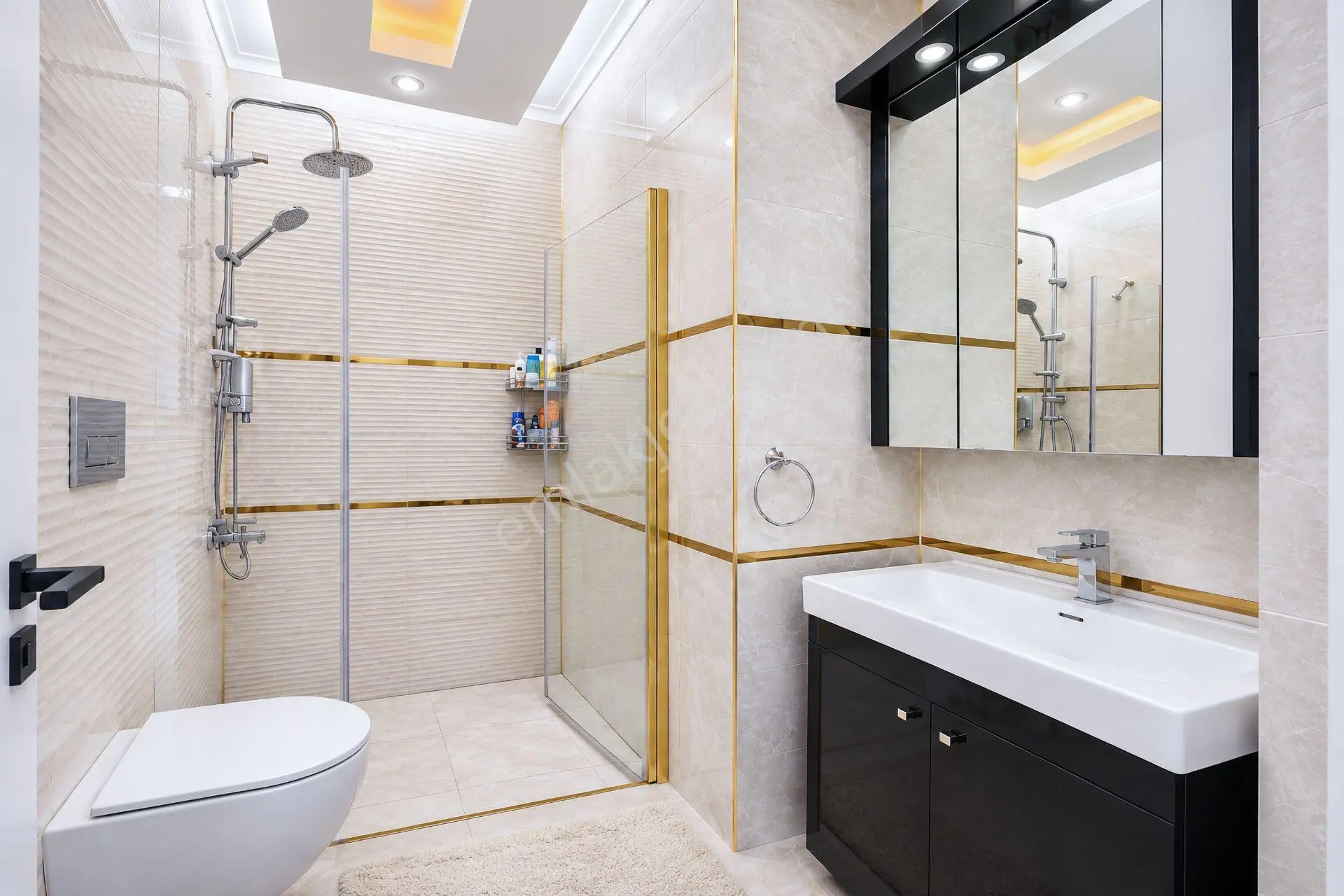 Mahmutlar’da Avm’li Sitede 81 M2 Eşyalı 2 Balkonlu 1+1 Satılık Daire — fotoğraf 28