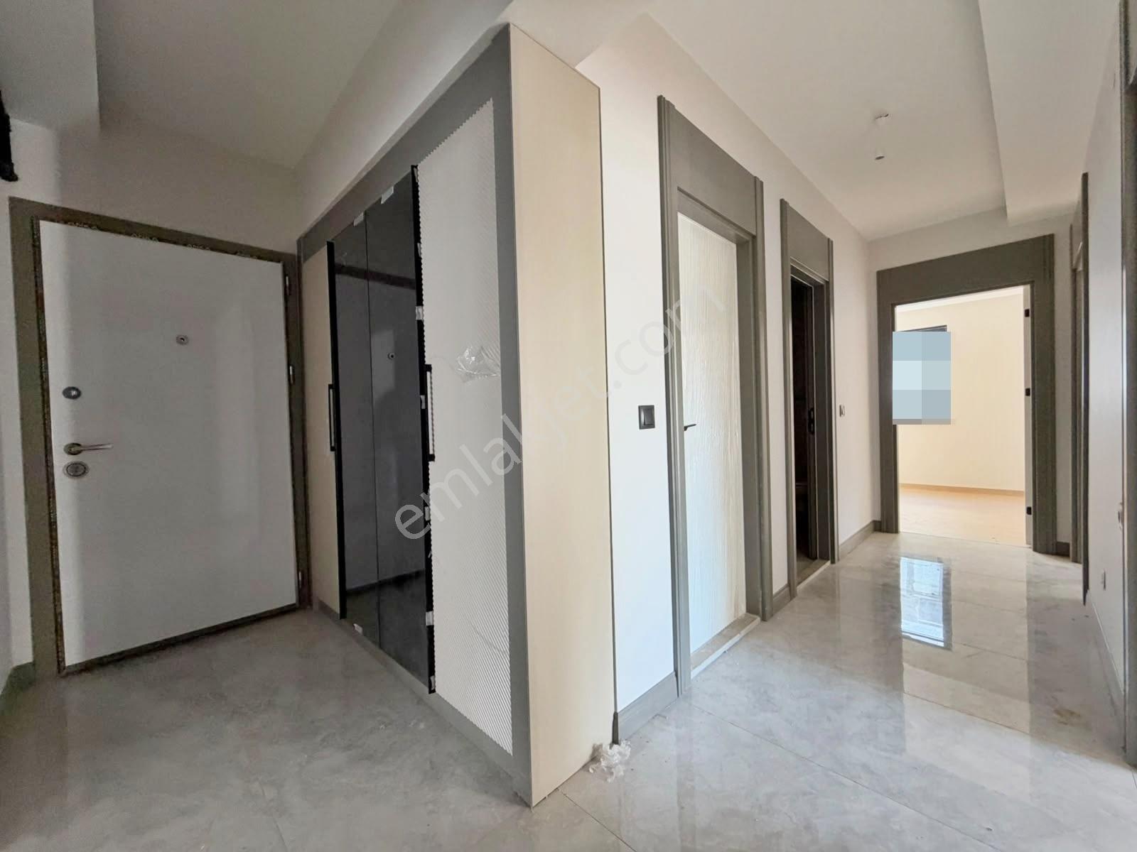 Yuvam'dan Merkezi Konumda Anahtar Teslim 1.sınıf İşcilikli 3+1 — fotoğraf 4