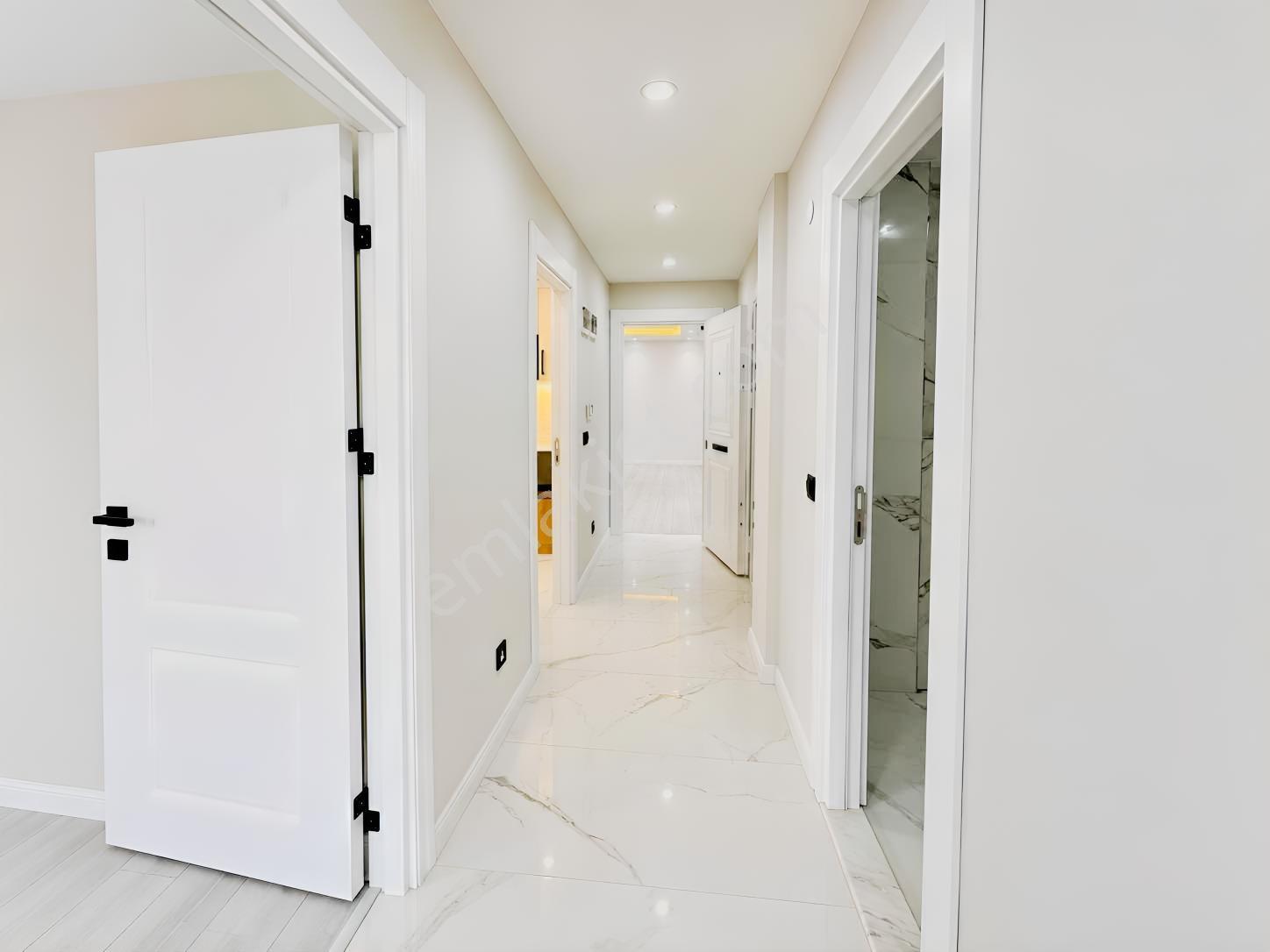 Turyaptan Cadde Üzerinde Butik Site İçerisinde Sıfır | 2+1 — fotoğraf 2