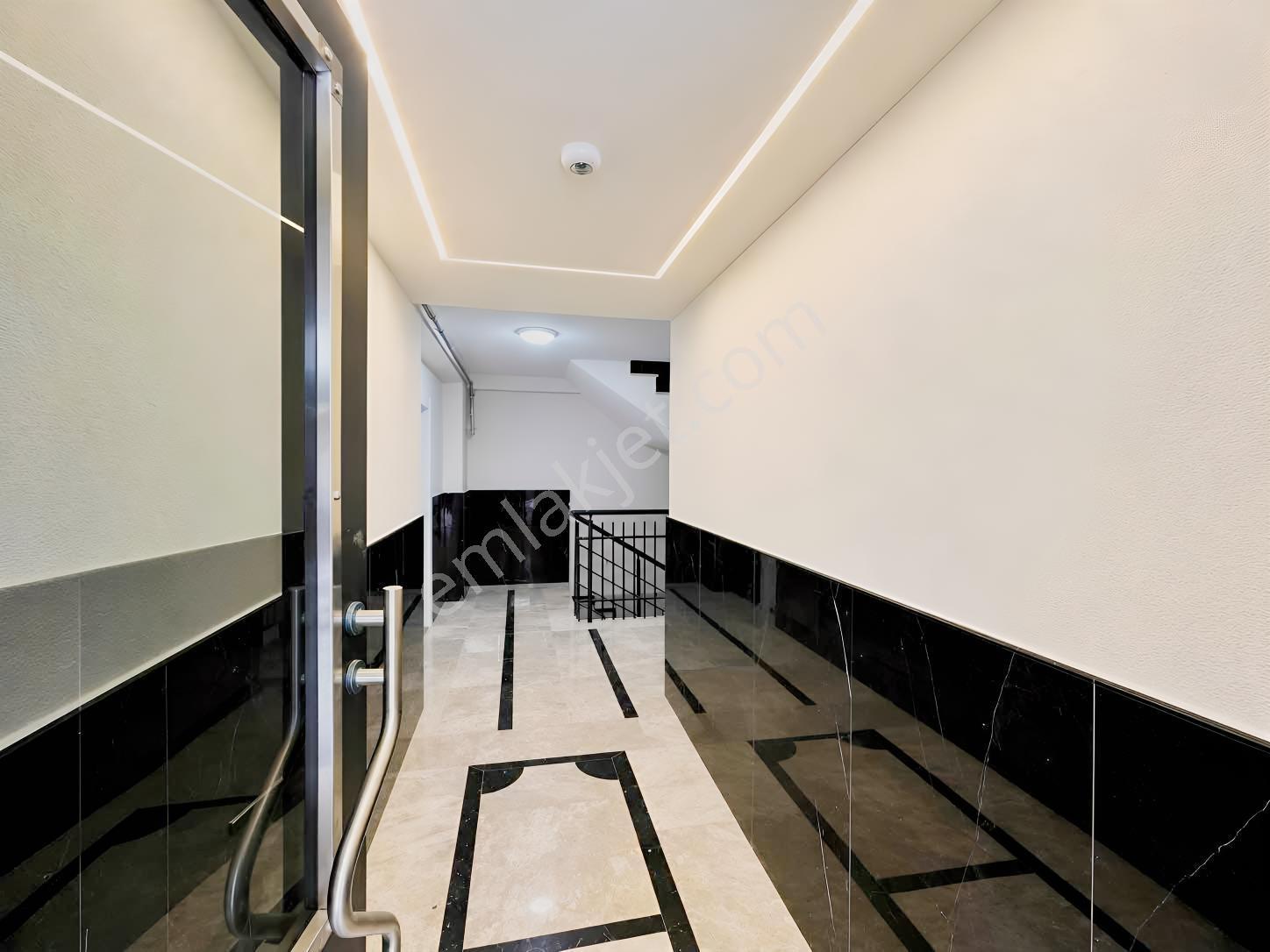 Turyaptan Cadde Üzerinde Butik Site İçerisinde Sıfır | 2+1 — fotoğraf 15