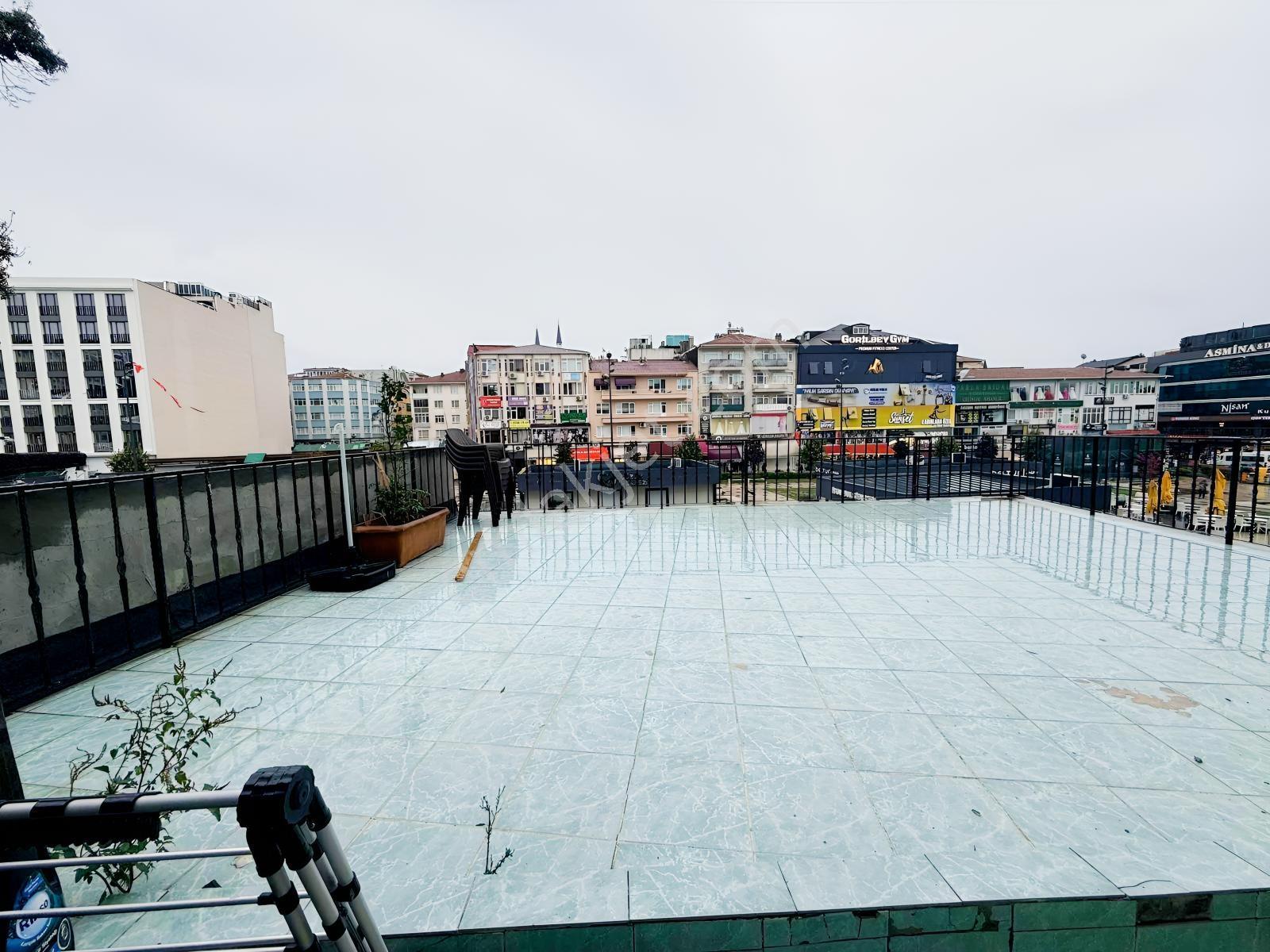 Ümraniye Atatürk Mh.3+1 Çarşının Göbeğinde Teraslı Satılık Daire — fotoğraf 15