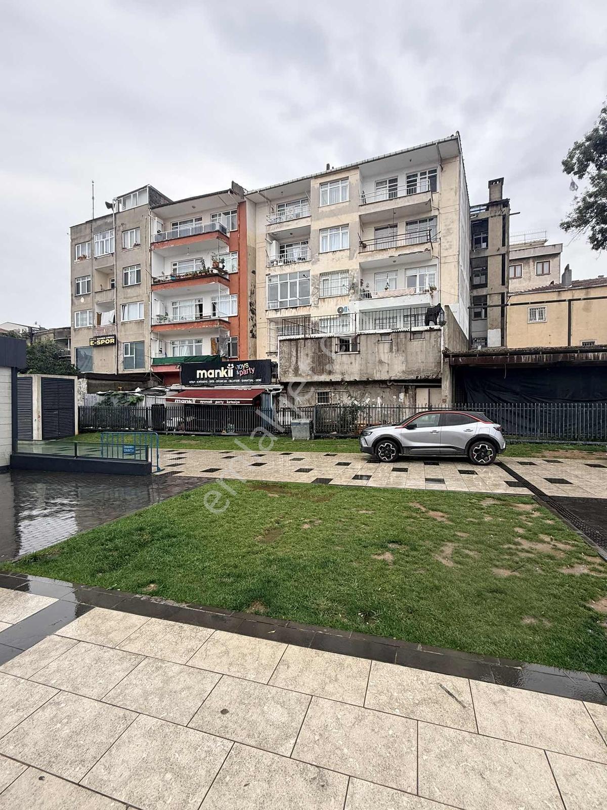 Ümraniye Atatürk Mh.3+1 Çarşının Göbeğinde Teraslı Satılık Daire — fotoğraf 35
