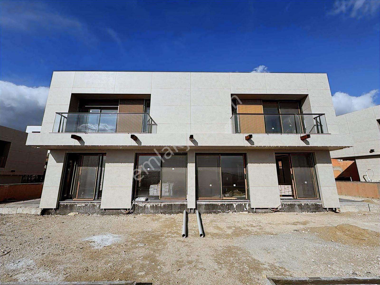 Çeşme Nif Court Villalarında 4+2 Müstakil Havuzlu Villa — fotoğraf 5