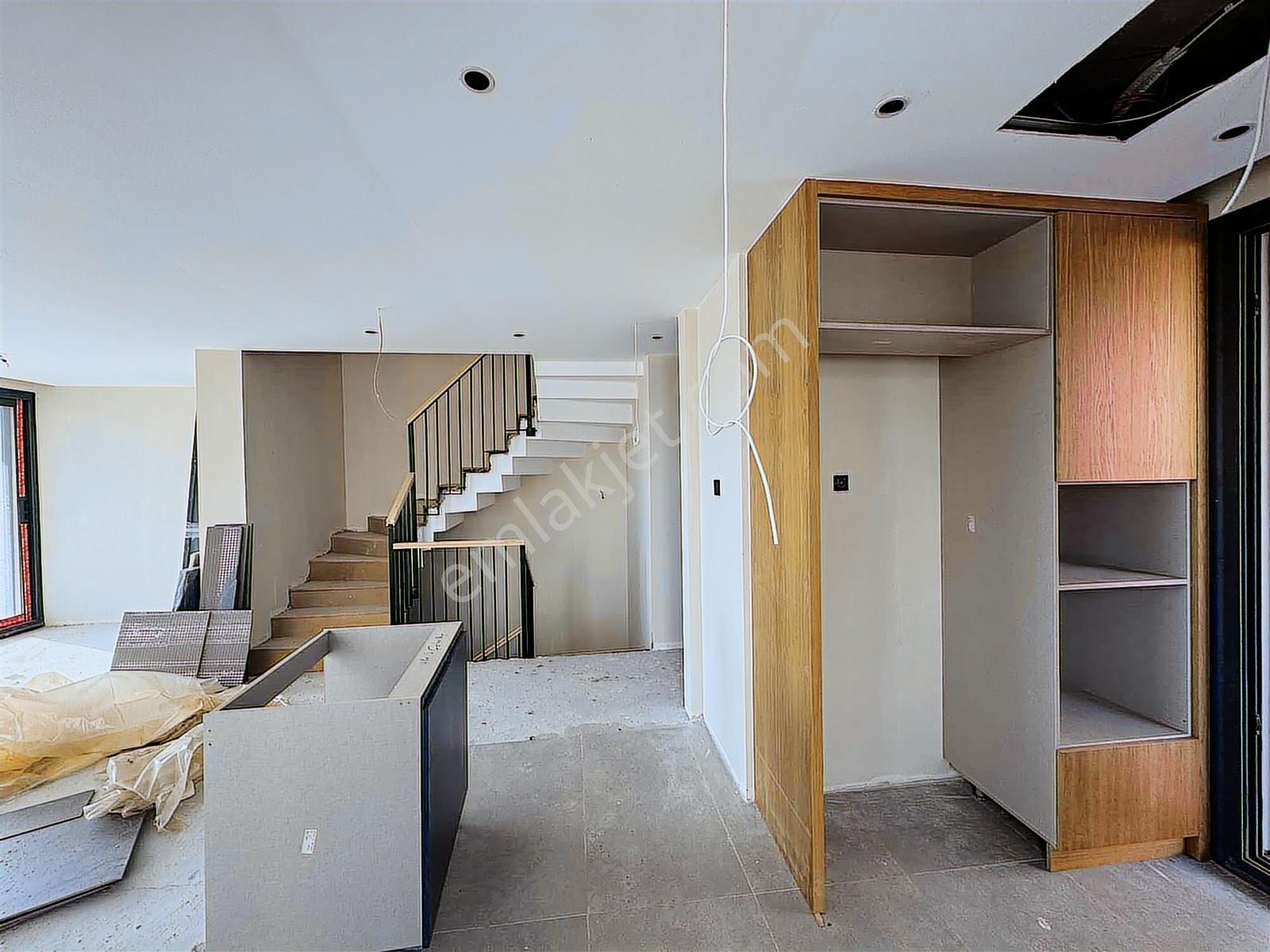 Çeşme Nif Court Villalarında 4+2 Müstakil Havuzlu Villa — fotoğraf 27