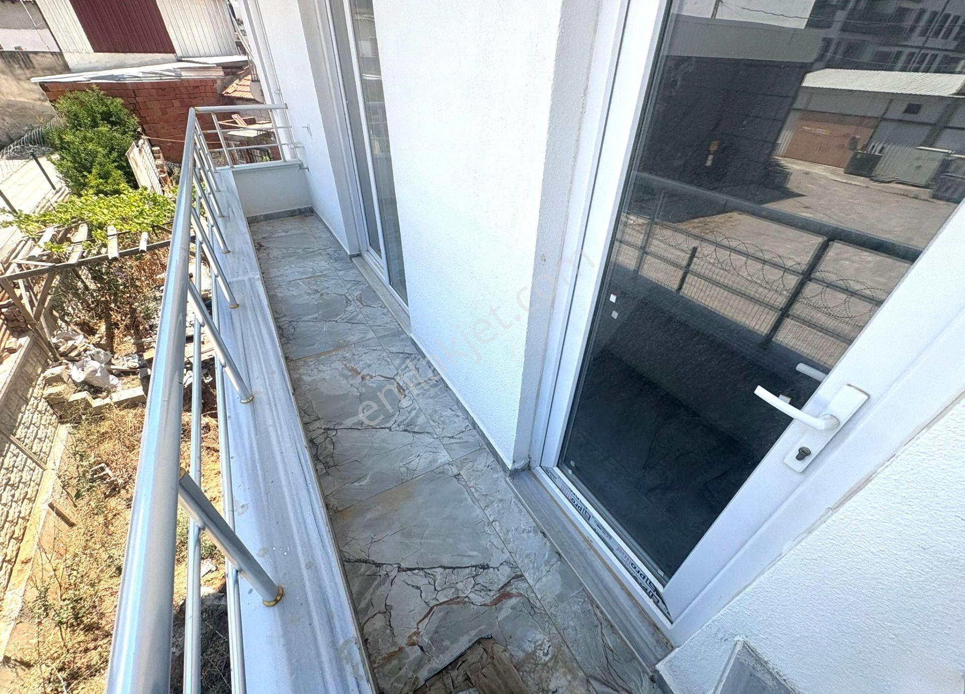 𝄞melodi'den Edremit'te Bütçe Dostu Fiyata Ara Kat Yepyeni İnşaatta Sıfır 2+1 Daire — fotoğraf 12