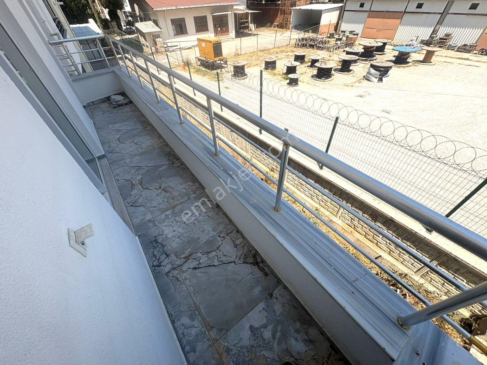 𝄞melodi'den Edremit'te Bütçe Dostu Fiyata Ara Kat Yepyeni İnşaatta Sıfır 2+1 Daire — fotoğraf 23