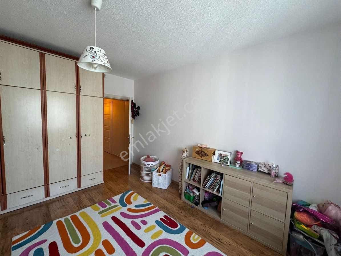 Karşıyaka Mavişehir Flamingo Sitesinde Geniş Tip Satılık 3+1 — fotoğraf 25