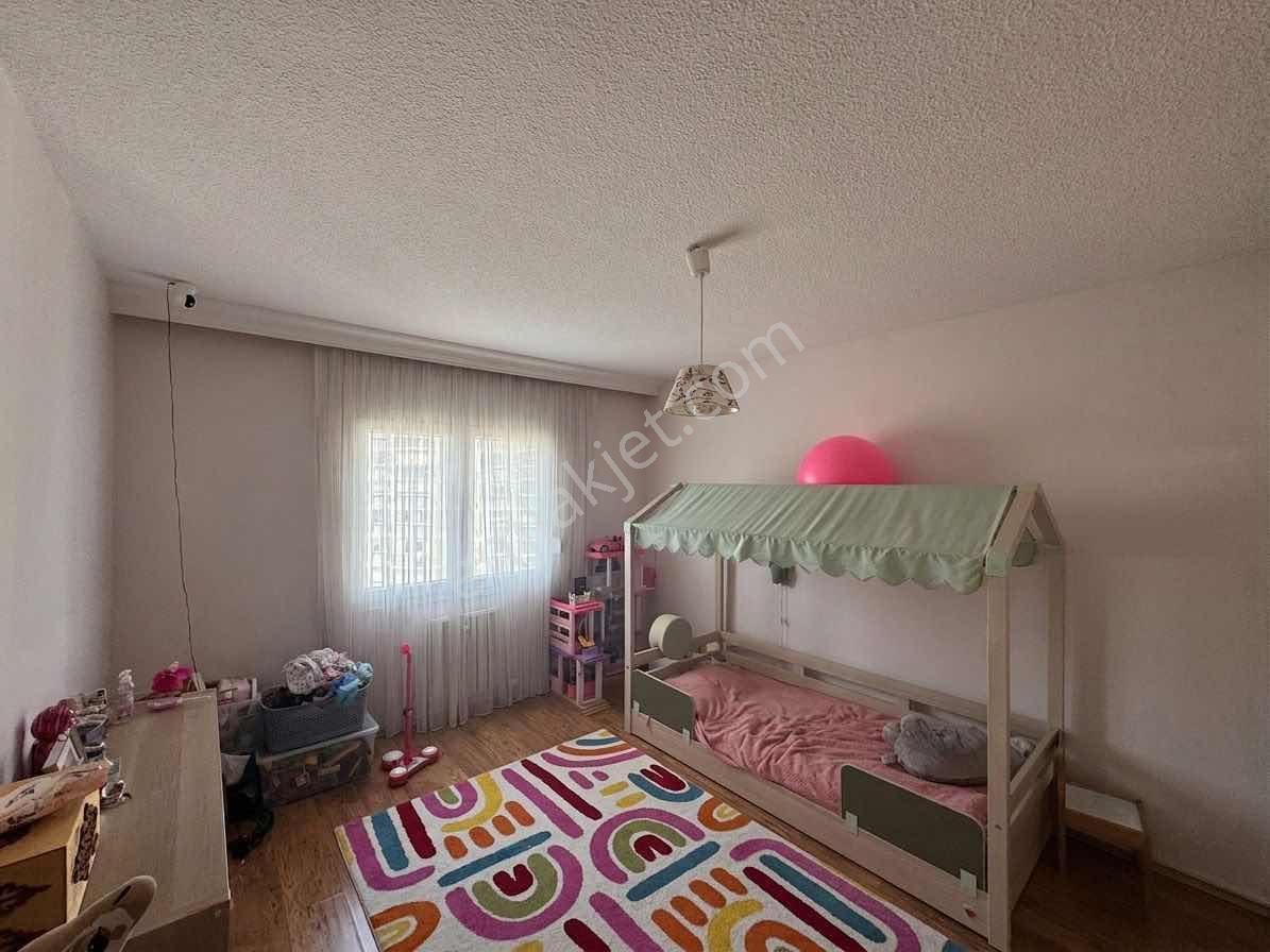 Karşıyaka Mavişehir Flamingo Sitesinde Geniş Tip Satılık 3+1 — fotoğraf 26