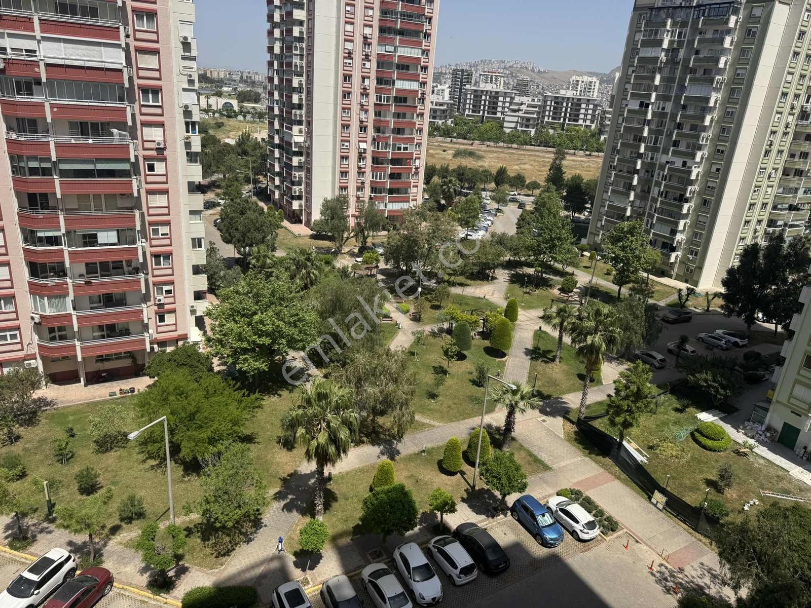 Karşıyaka Mavişehir Flamingo Sitesinde Geniş Tip Satılık 3+1 — fotoğraf 29