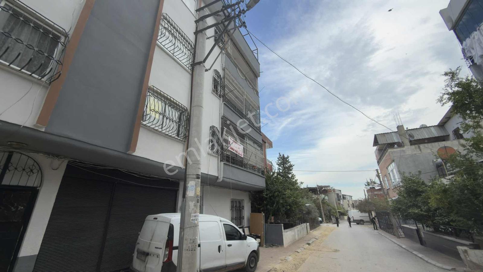 Yonca'dan Selçuklarda Temiz Binada Yapılı Geniş 3+1 Daire — fotoğraf 2