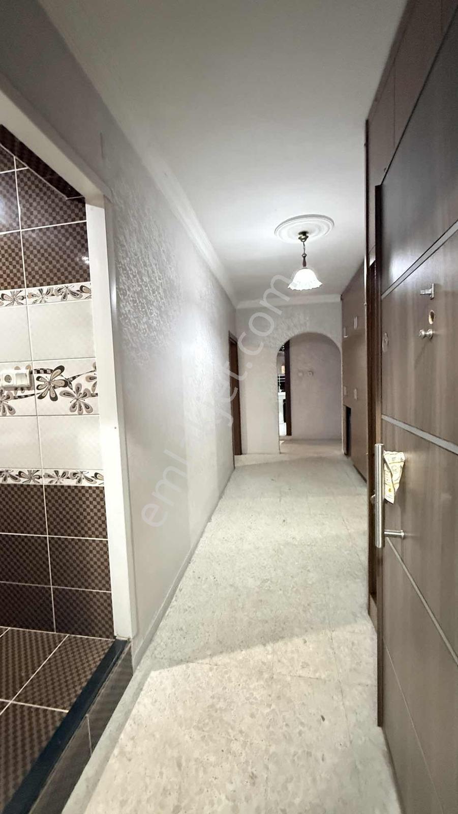 Yonca'dan Selçuklarda Temiz Binada Yapılı Geniş 3+1 Daire — fotoğraf 3