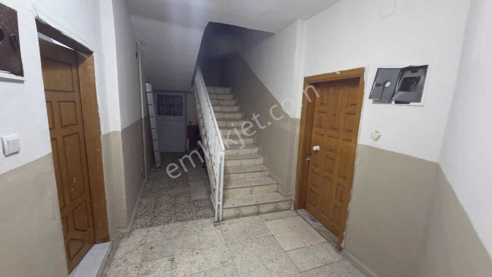 Yonca'dan Selçuklarda Temiz Binada Yapılı Geniş 3+1 Daire — fotoğraf 33