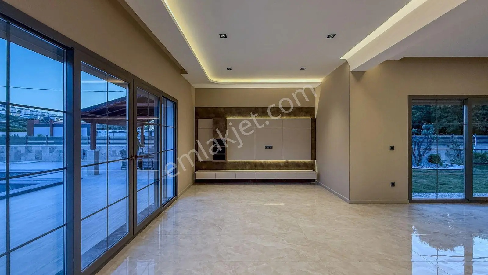 Yavansu Mahallesi'nde Denize Yakın Müstakil Özel Havuzlu Satılık Villa — fotoğraf 4