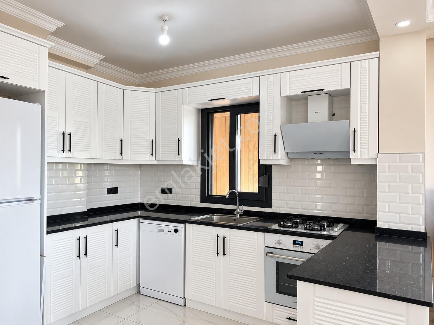 Umas Solutıondan Geniş Bahçeli - Verandalı & Saunalı - 2+1 Villa — fotoğraf 16