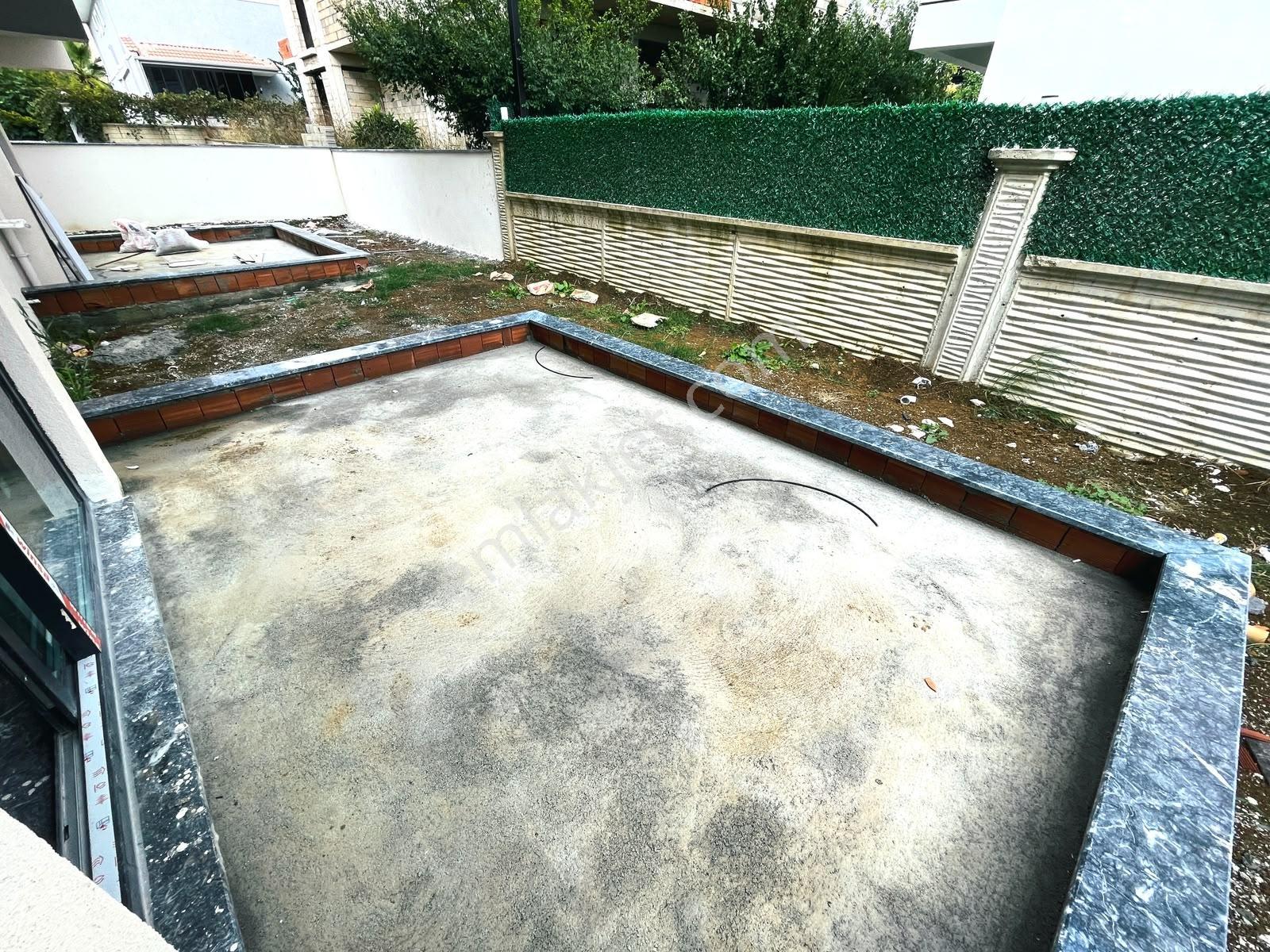 Özkandan Umurbeyde 1 Aya Teslim Satılık 3+1 Bahçe-Çatı Dublexler — fotoğraf 20