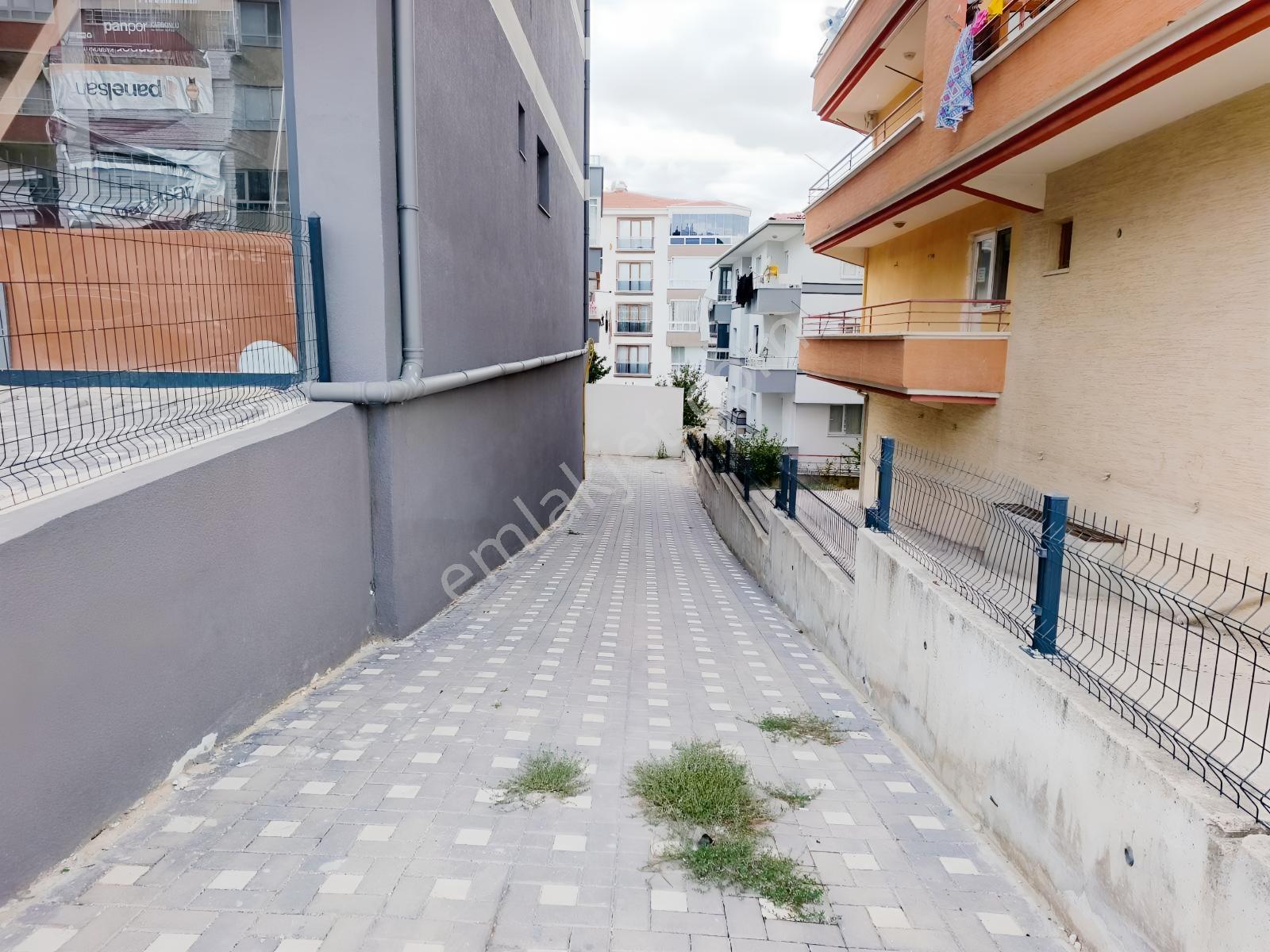 Sincan Pınarbaşı Mah.çorum Caddesi Üzerinde Yeni Lüks 2+1 — fotoğraf 6