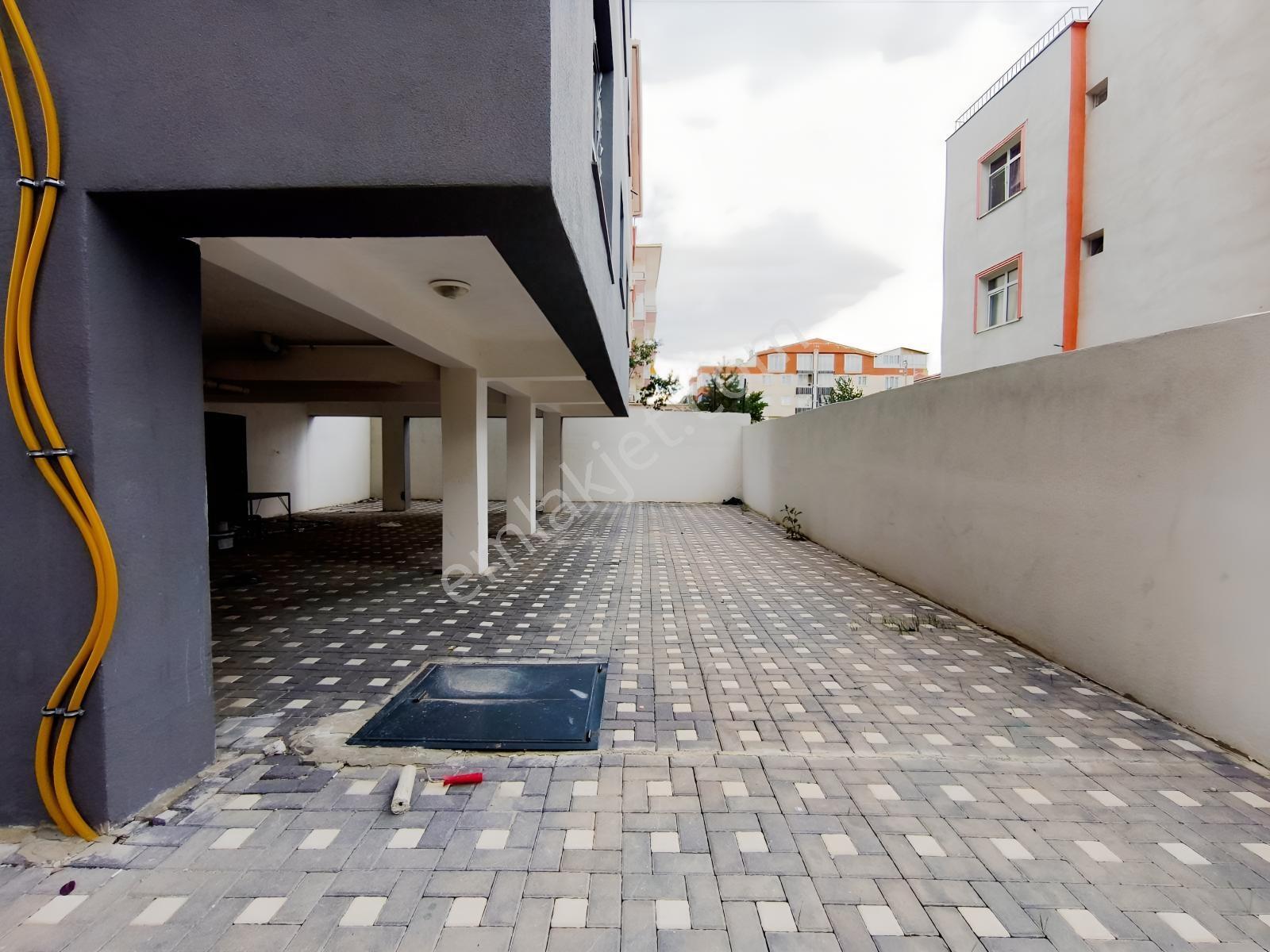 Sincan Pınarbaşı Mah.çorum Caddesi Üzerinde Yeni Lüks 2+1 — fotoğraf 8