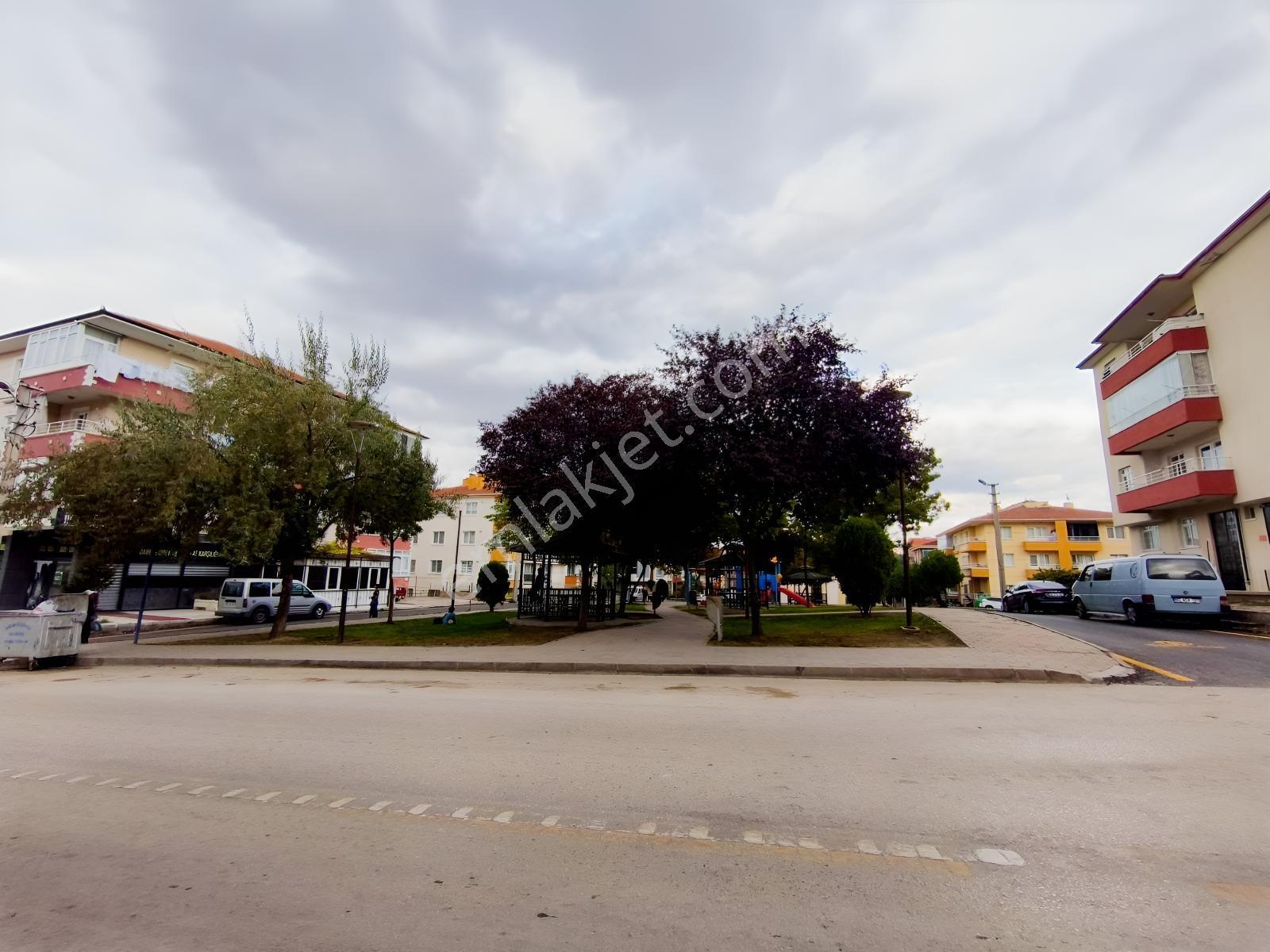 Sincan Pınarbaşı Mah.çorum Caddesi Üzerinde Yeni Lüks 2+1 — fotoğraf 10