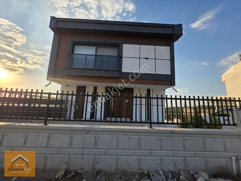 Bademlide Satılık 4+1 Havuzlu Müstakil Villa — fotoğraf 3