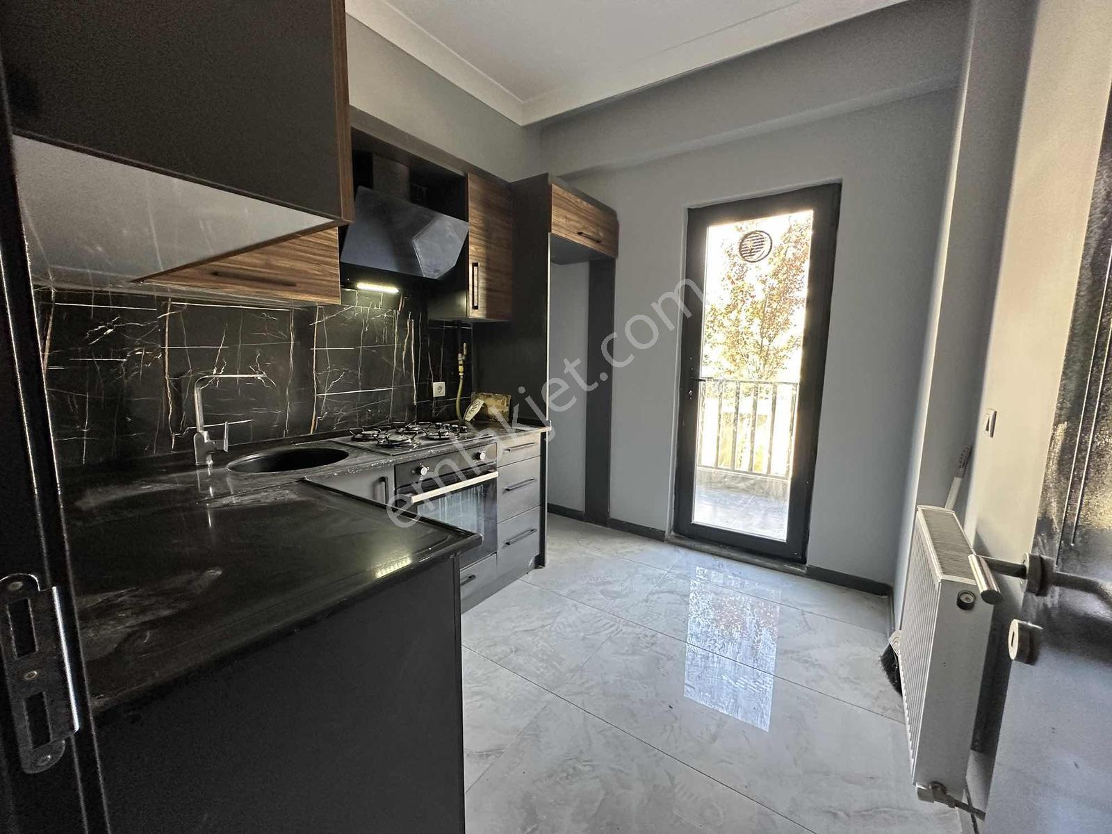 Asil Emlak | Hamidiye Mah. İskanlı Ayrı Mutfak 3+1 Satılık Daire — fotoğraf 21