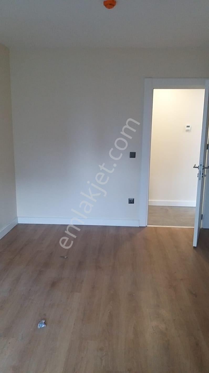 Esenyurt Cumhuriyet E5 Ve Metrobüs Yanı Kiracılı Satılık Residence — fotoğraf 6