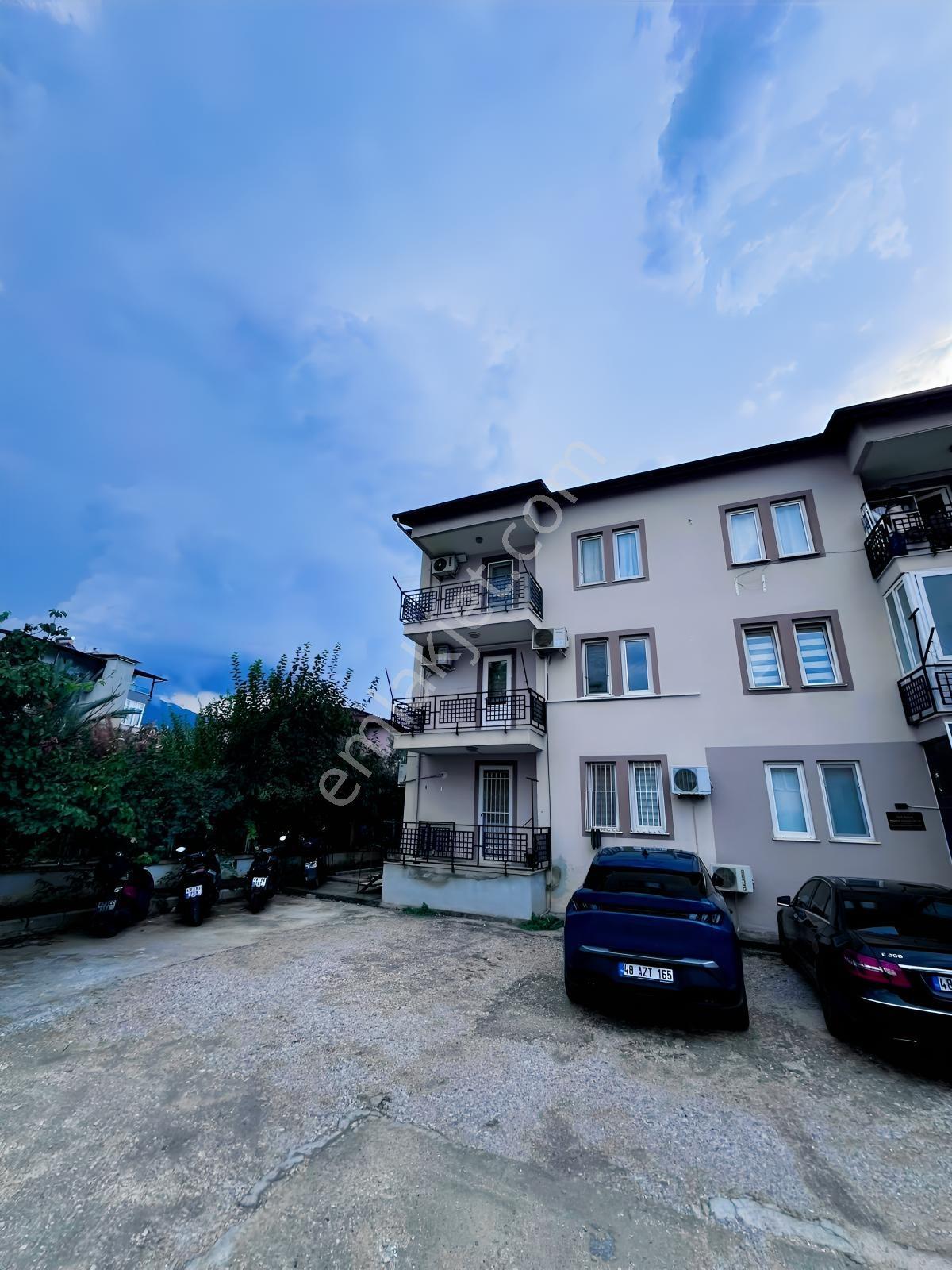 Stoptan Kordona 400 Metre Mesafede 6+1 Satılık Çok Geniş Daire — fotoğraf 23