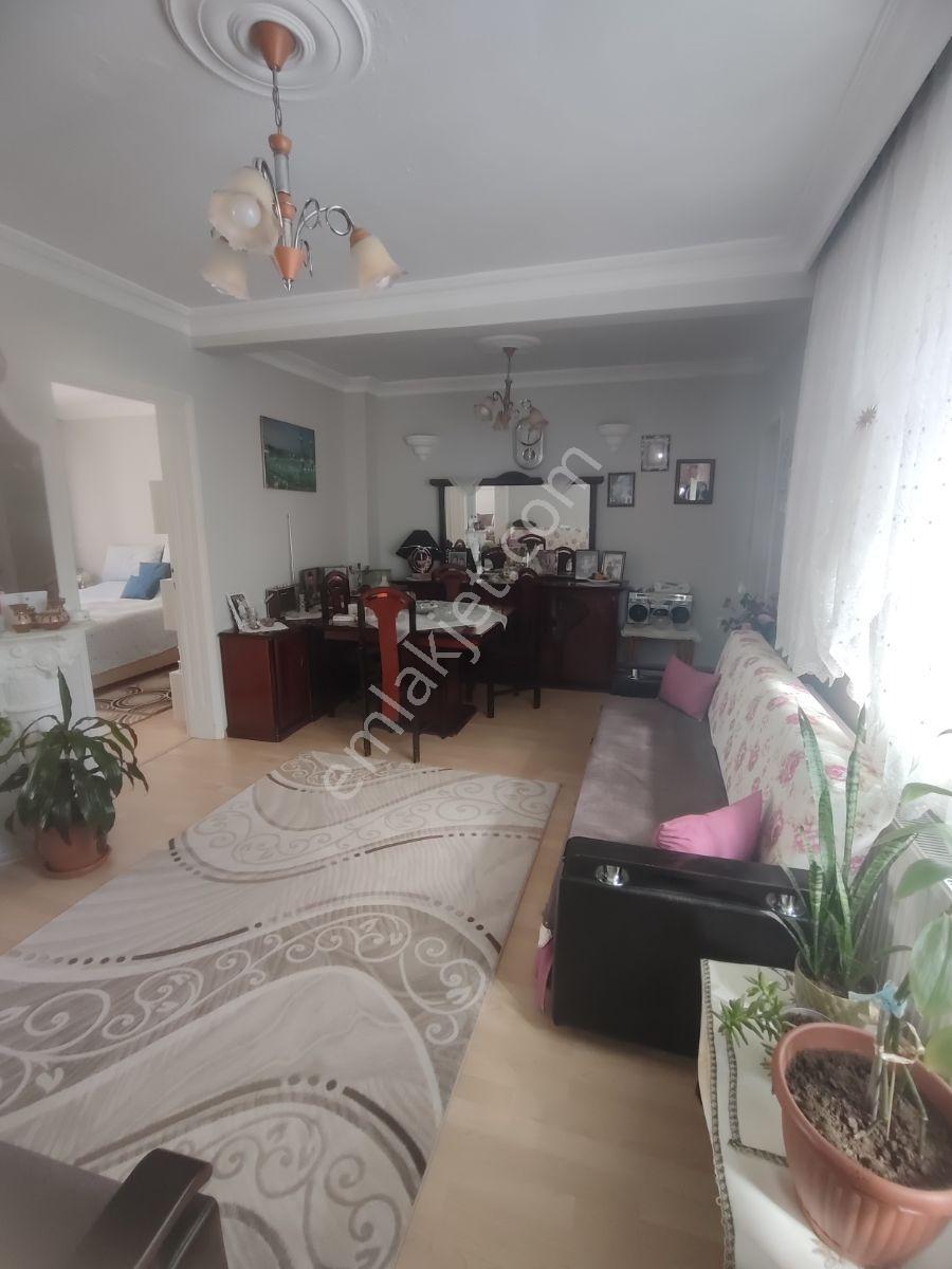 Yeşilova Da Satılık Müstakil Tapulu 3 Katlı Bina — fotoğraf 2