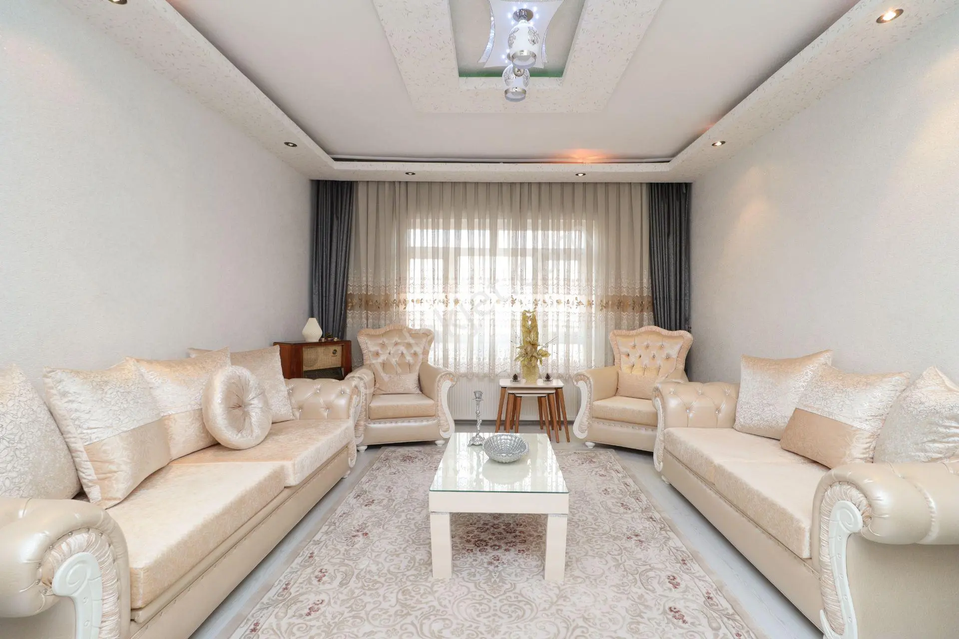Akif'ten Topçu'da Cadde Üzeri Ön Cephe Satılık 4+1 Teras Dubleks Daire — fotoğraf 2