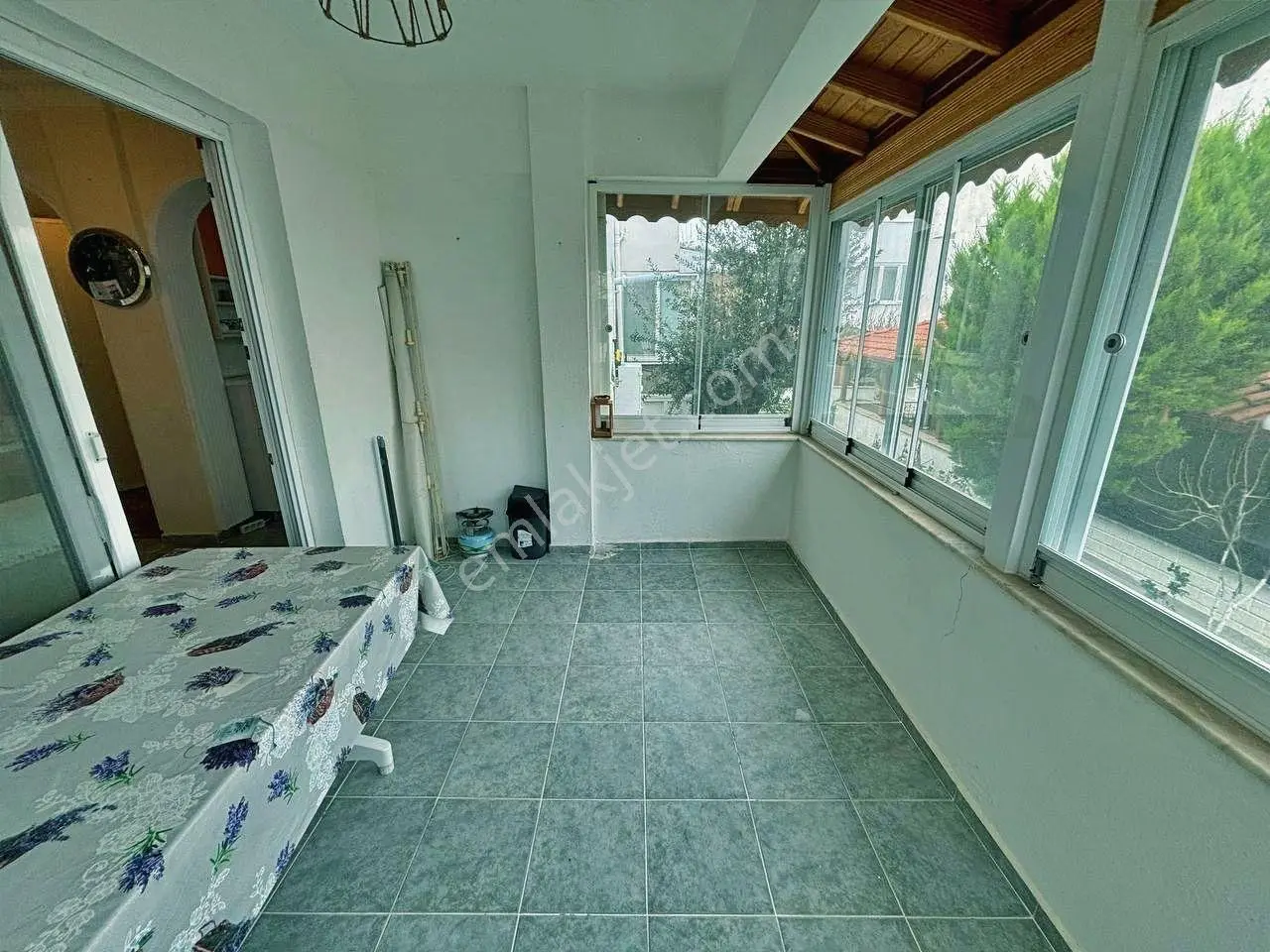 Uytundan Pelitköyde Denize 200metre Doğalgazlı Satılık 4+1 Villa — fotoğraf 11