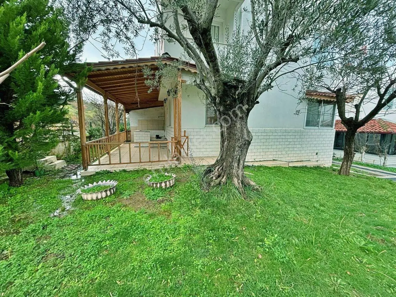 Uytundan Pelitköyde Denize 200metre Doğalgazlı Satılık 4+1 Villa — fotoğraf 12
