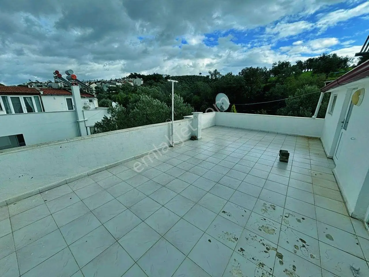 Uytundan Pelitköyde Denize 200metre Doğalgazlı Satılık 4+1 Villa — fotoğraf 22