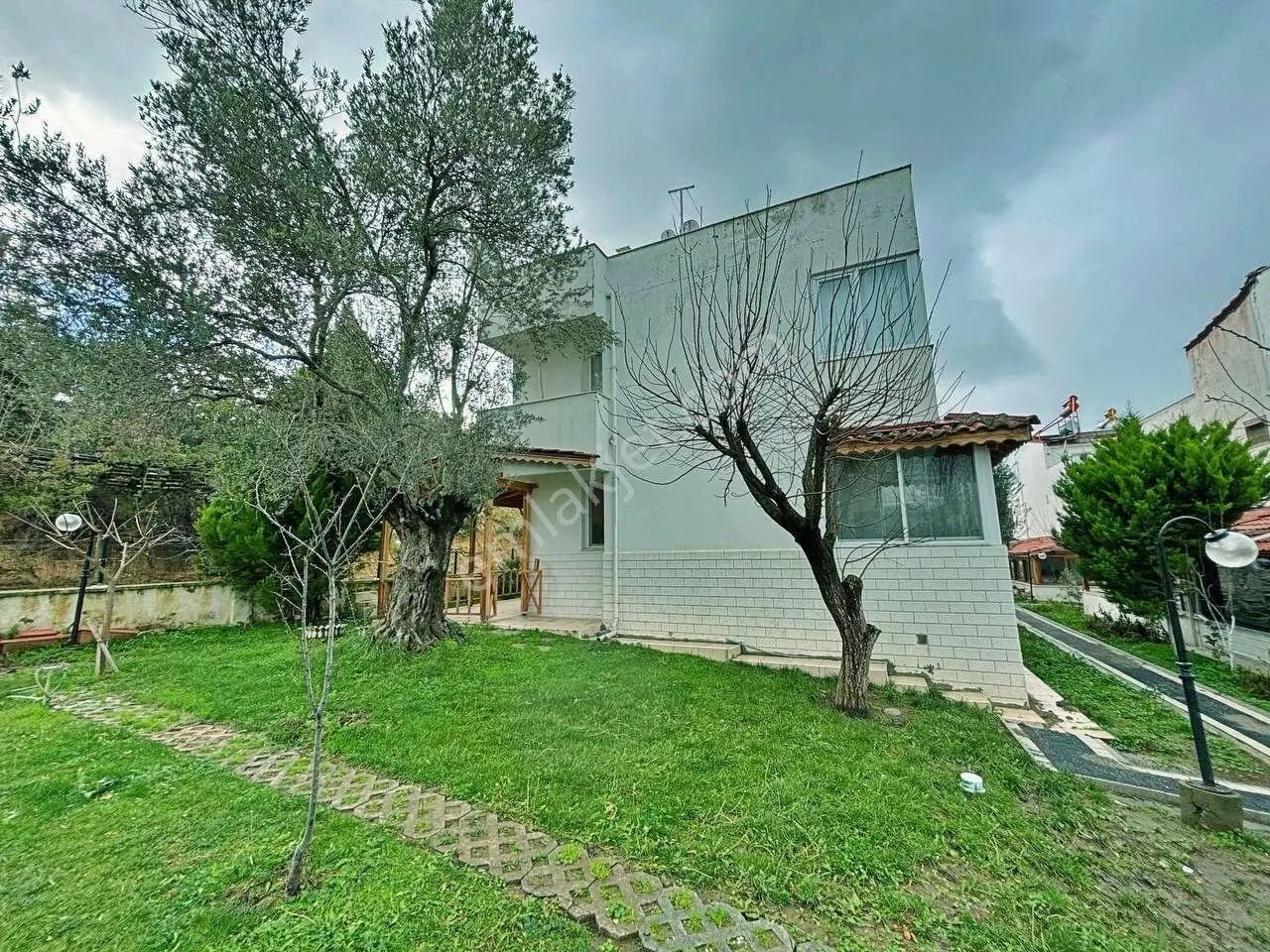 Uytundan Pelitköyde Denize 200metre Doğalgazlı Satılık 4+1 Villa — fotoğraf 23