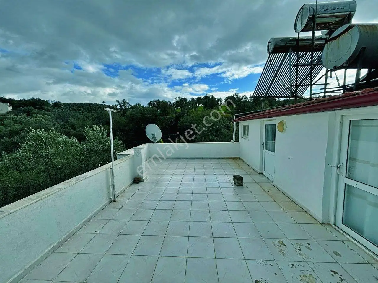 Uytundan Pelitköyde Denize 200metre Doğalgazlı Satılık 4+1 Villa — fotoğraf 28