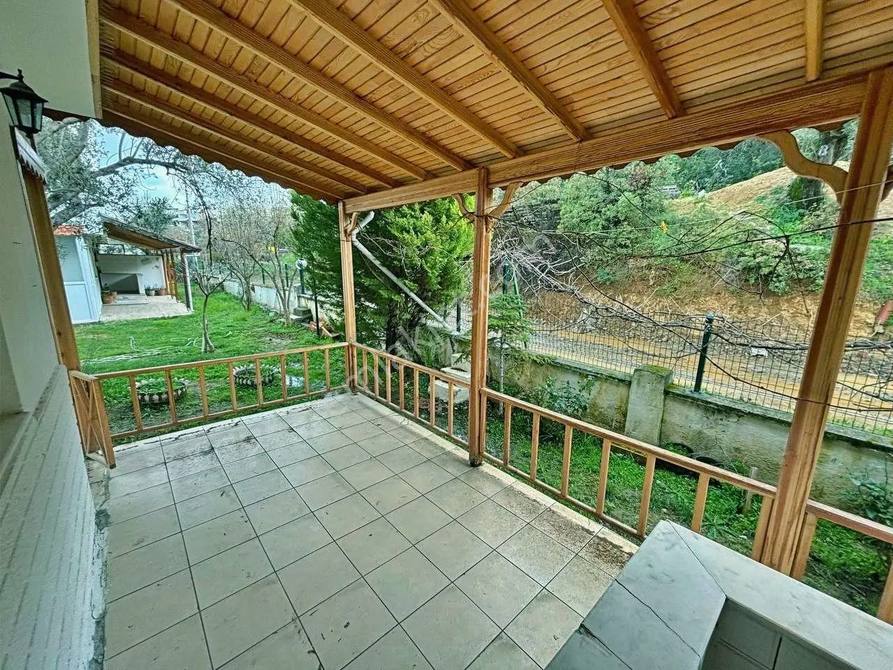 Uytundan Pelitköyde Denize 200metre Doğalgazlı Satılık 4+1 Villa — fotoğraf 29