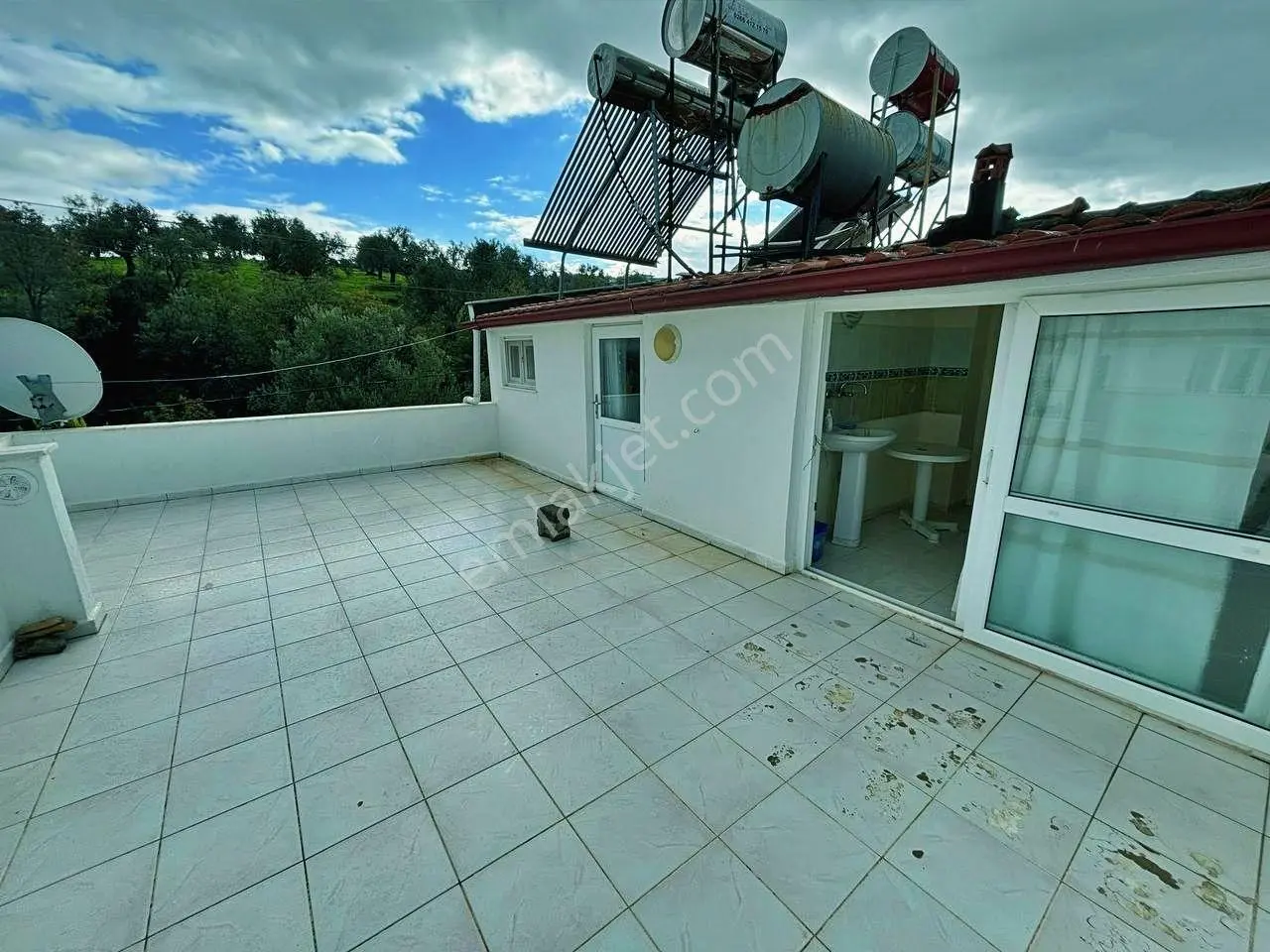 Uytundan Pelitköyde Denize 200metre Doğalgazlı Satılık 4+1 Villa — fotoğraf 33