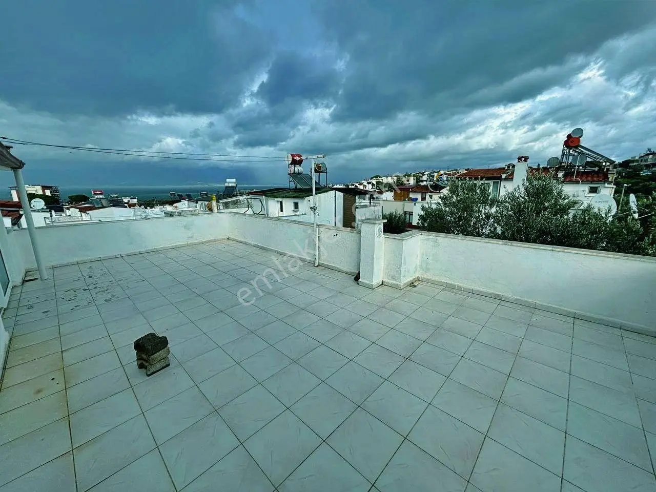 Uytundan Pelitköyde Denize 200metre Doğalgazlı Satılık 4+1 Villa — fotoğraf 35