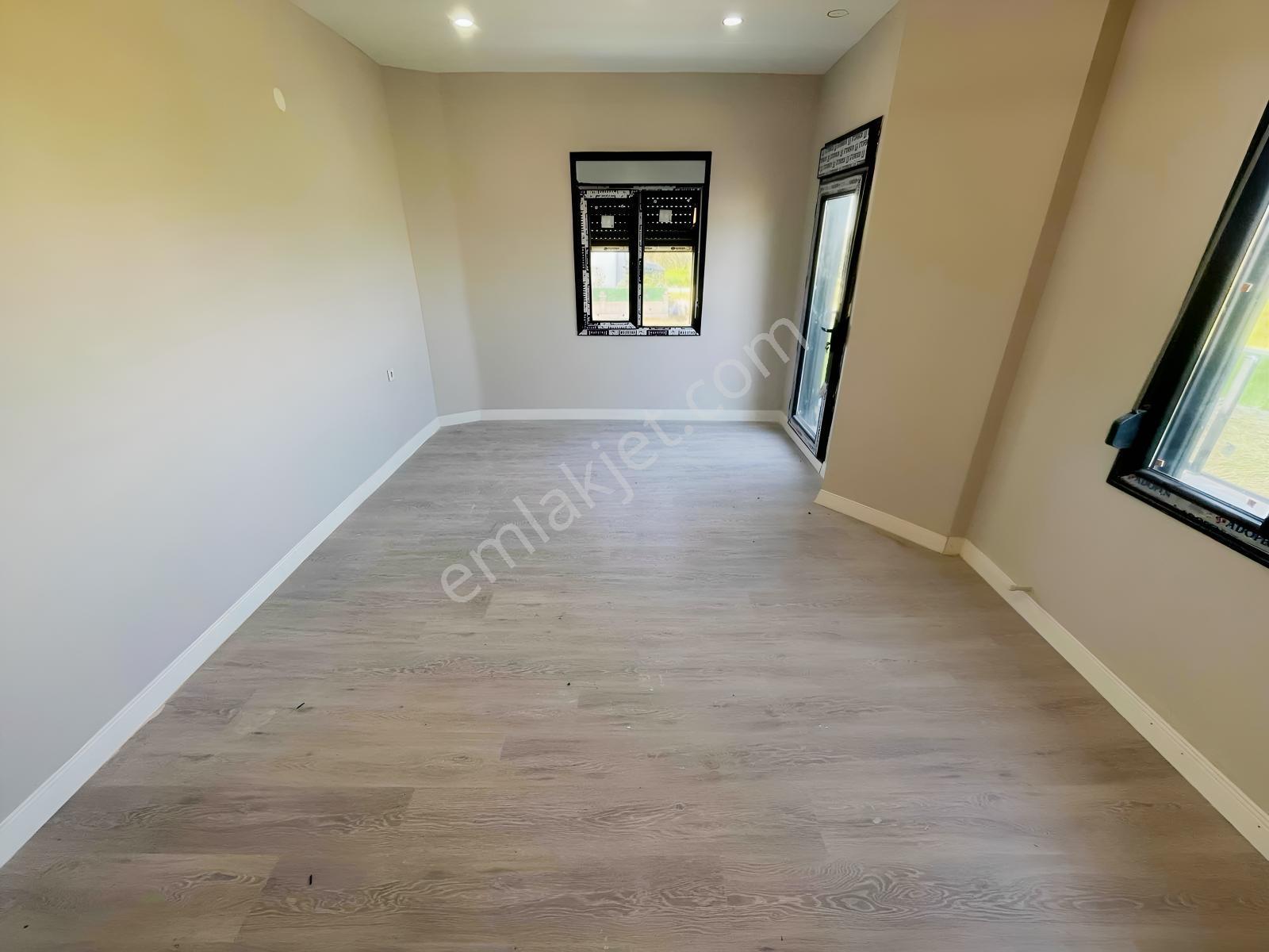 Dağlı Gayrimenkul'den Müstakil Geniş Bahçeli 3+1 Sıfır Villa — fotoğraf 13