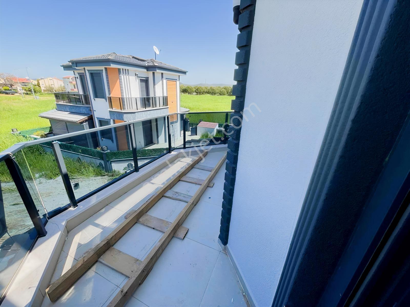 Dağlı Gayrimenkul'den Müstakil Geniş Bahçeli 3+1 Sıfır Villa — fotoğraf 15