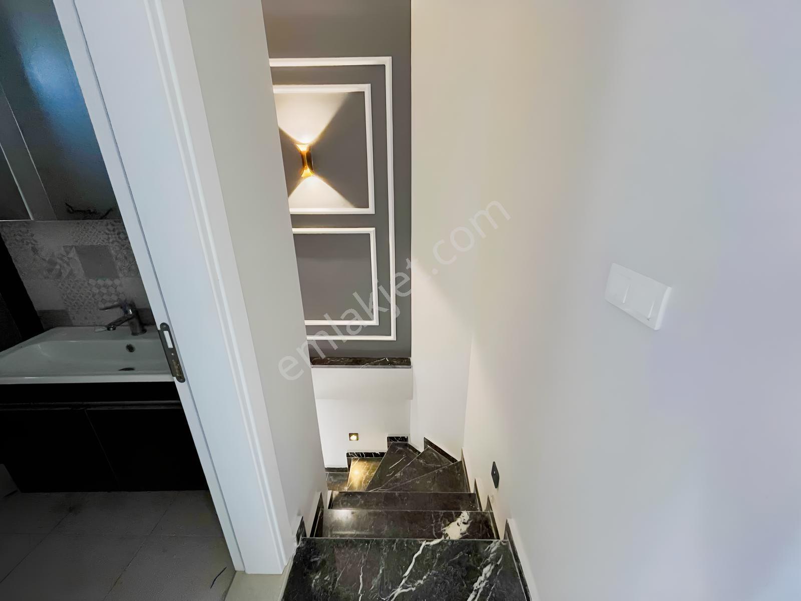 Dağlı Gayrimenkul'den Müstakil Geniş Bahçeli 3+1 Sıfır Villa — fotoğraf 23