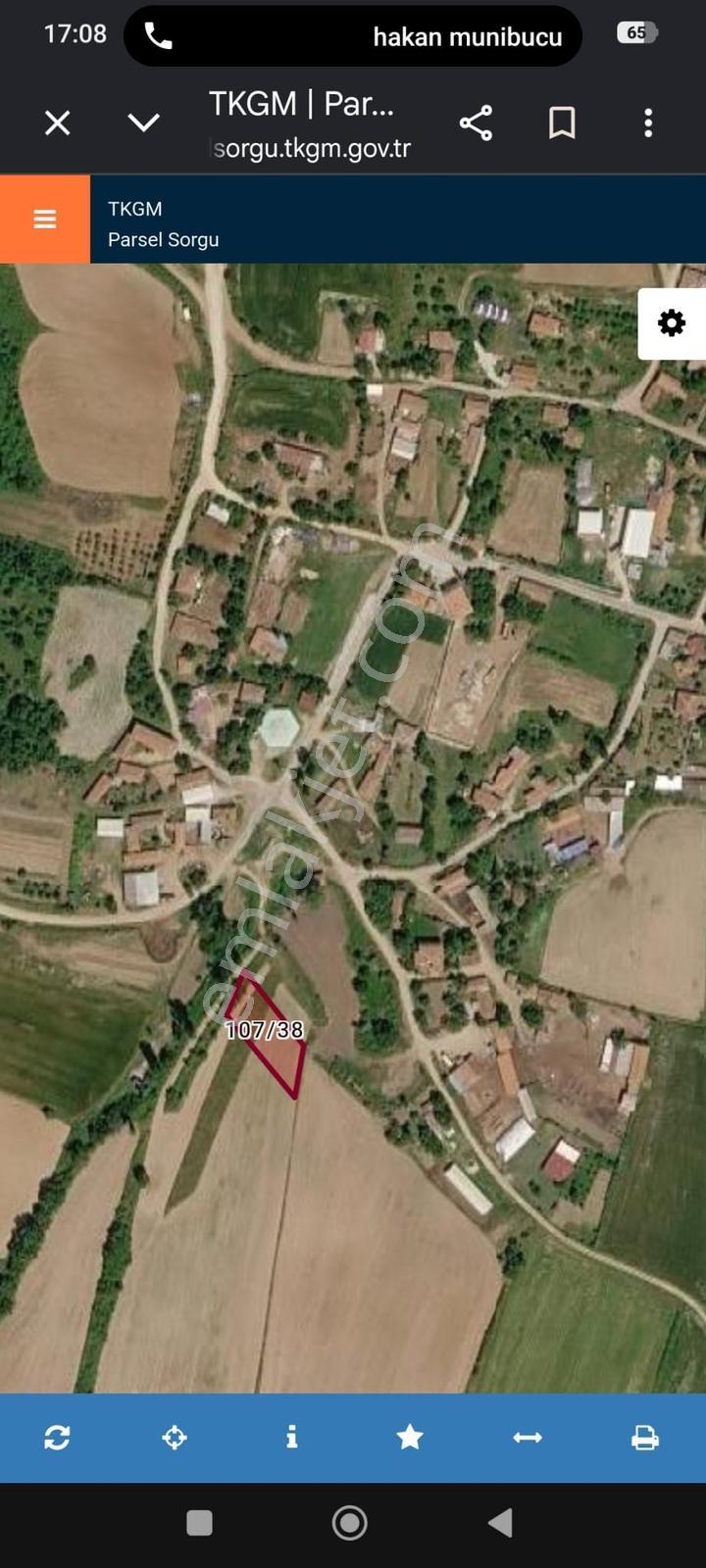 Edirne Çallı Dere Köyünde 1000 M2 Tek Tapulu İçinde Suyu Var — fotoğraf 2