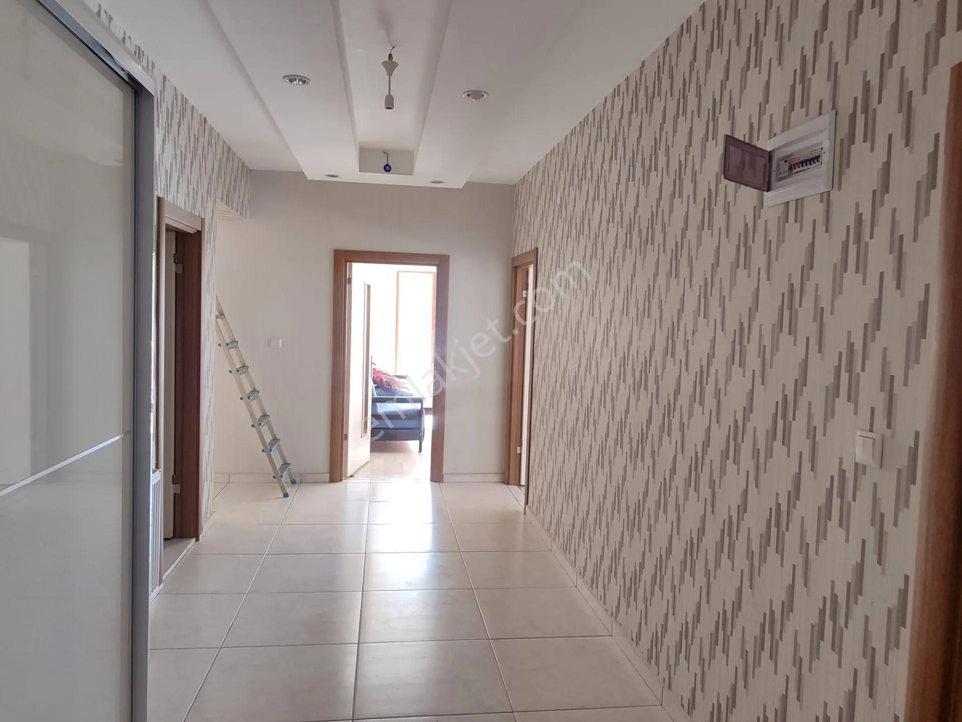 Ataşehir Mah Tofaş Kavşağı Satlık 3+1 Yapılı Daire — fotoğraf 2