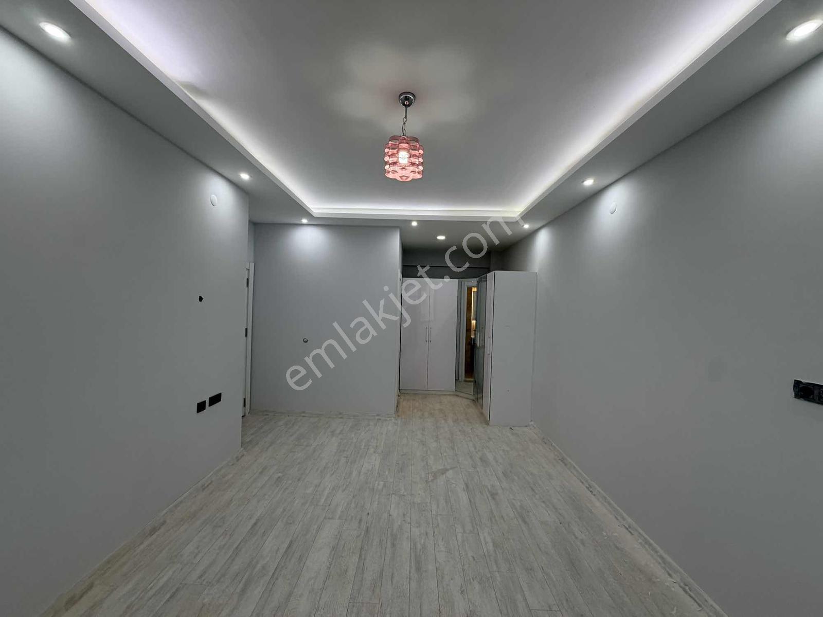 Yusuf Karadağlıdan K.otoparklı Satılık Ultralüks 4+1 260 Metre — fotoğraf 4
