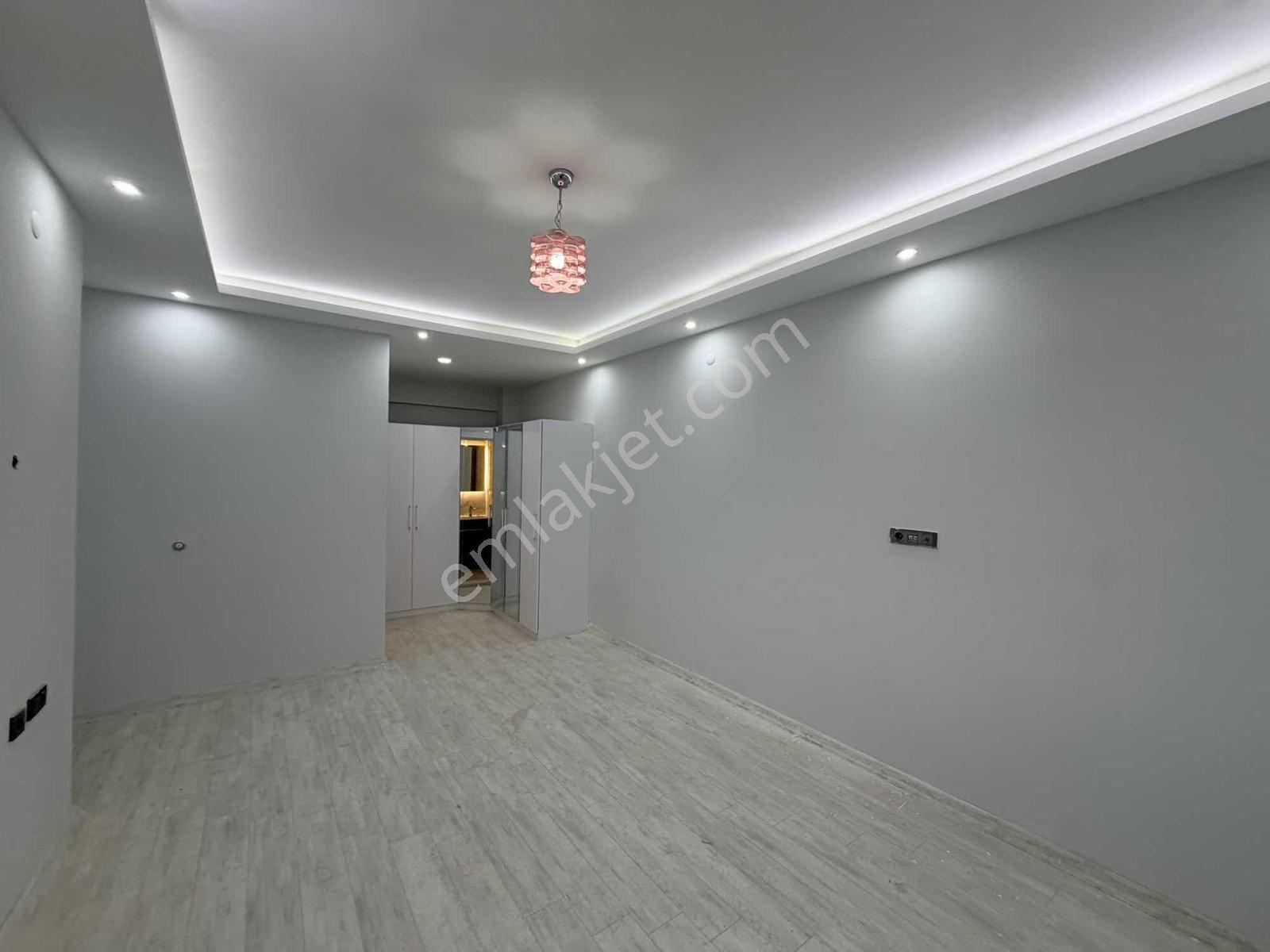 Yusuf Karadağlıdan K.otoparklı Satılık Ultralüks 4+1 260 Metre — fotoğraf 6